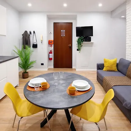 Simona's Vatican Apartment
