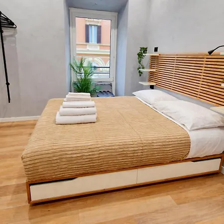 Simona's Vatican Apartment Rom