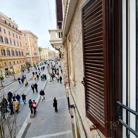 Simona's Vatican Apartment