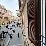 Simona's Vatican Apartment